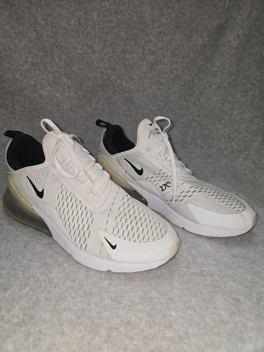 Nike Air Max 270 Triple White Black AH8050-100 Mens Size 10.5 Running Shoes